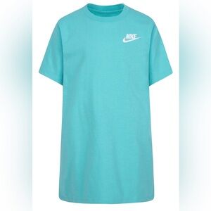 Nike kids logo Embroidered T-Shirt Green Foster NWT size 4-5 Small